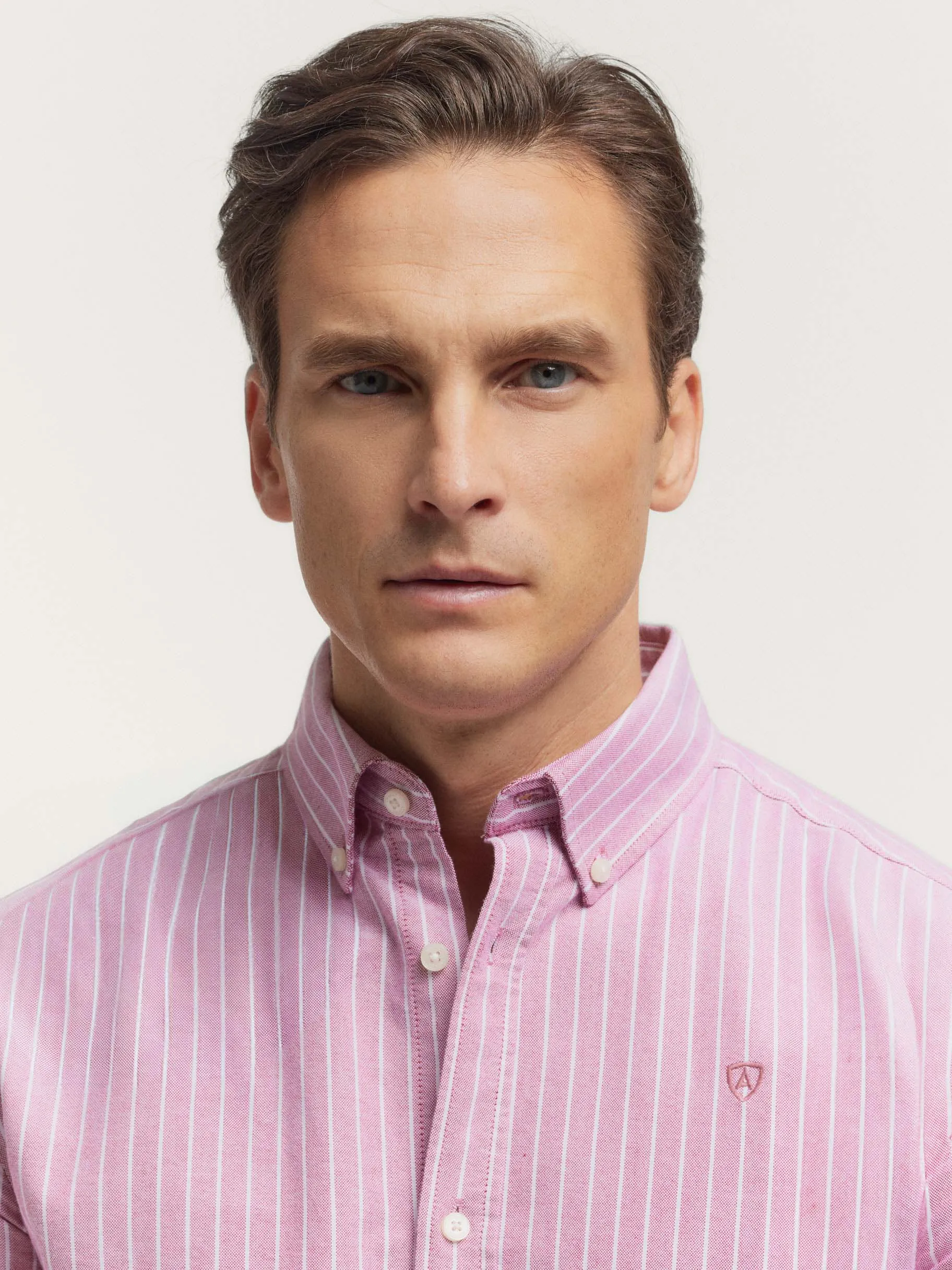 camisa_oxford_club_burdeos_3.webp Outlet Alvaro Moreno CAMISA OXFORD CLUB Burdeos
