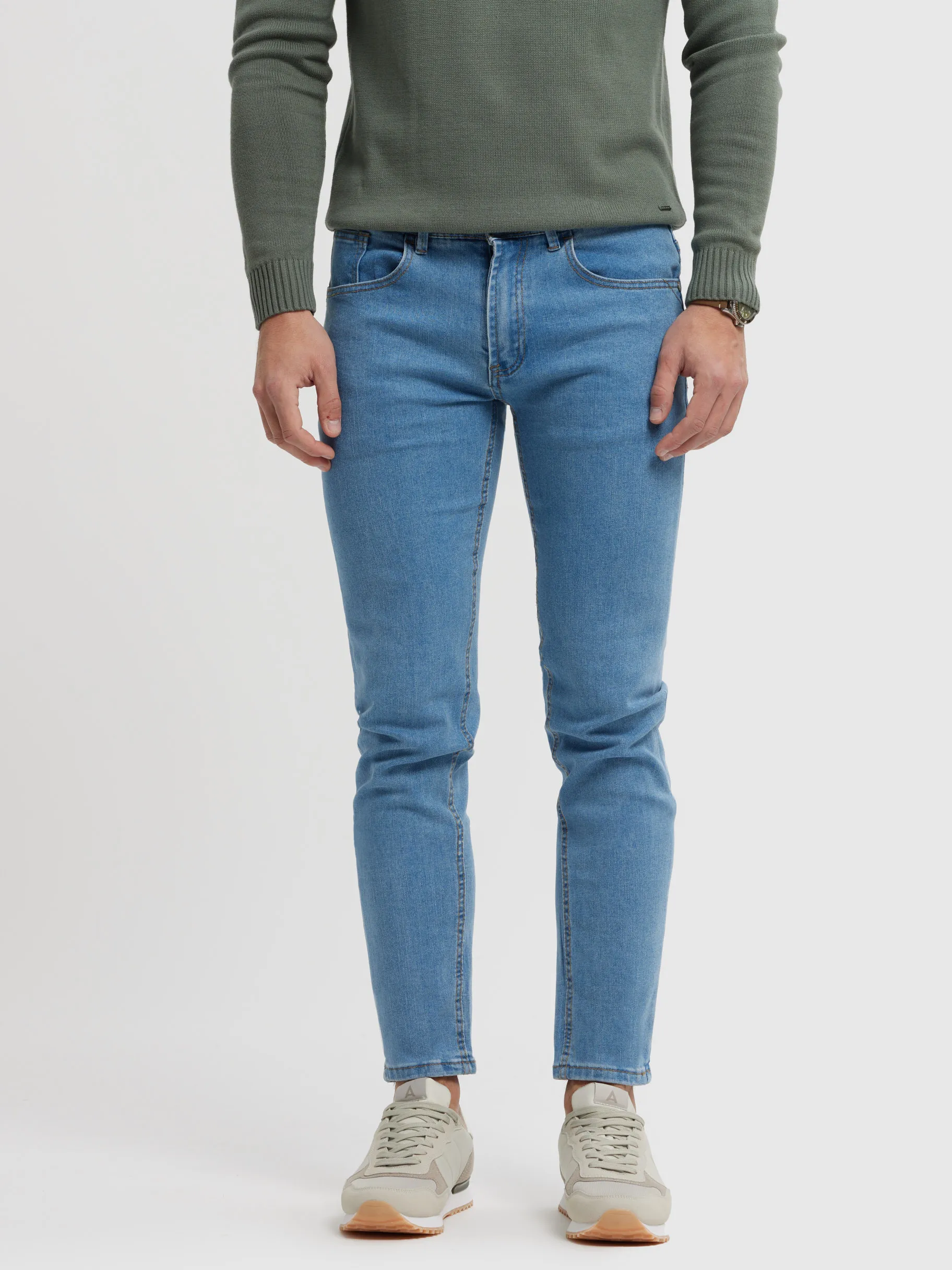 Shop Alvaro Moreno DENIM SKINNY Azul