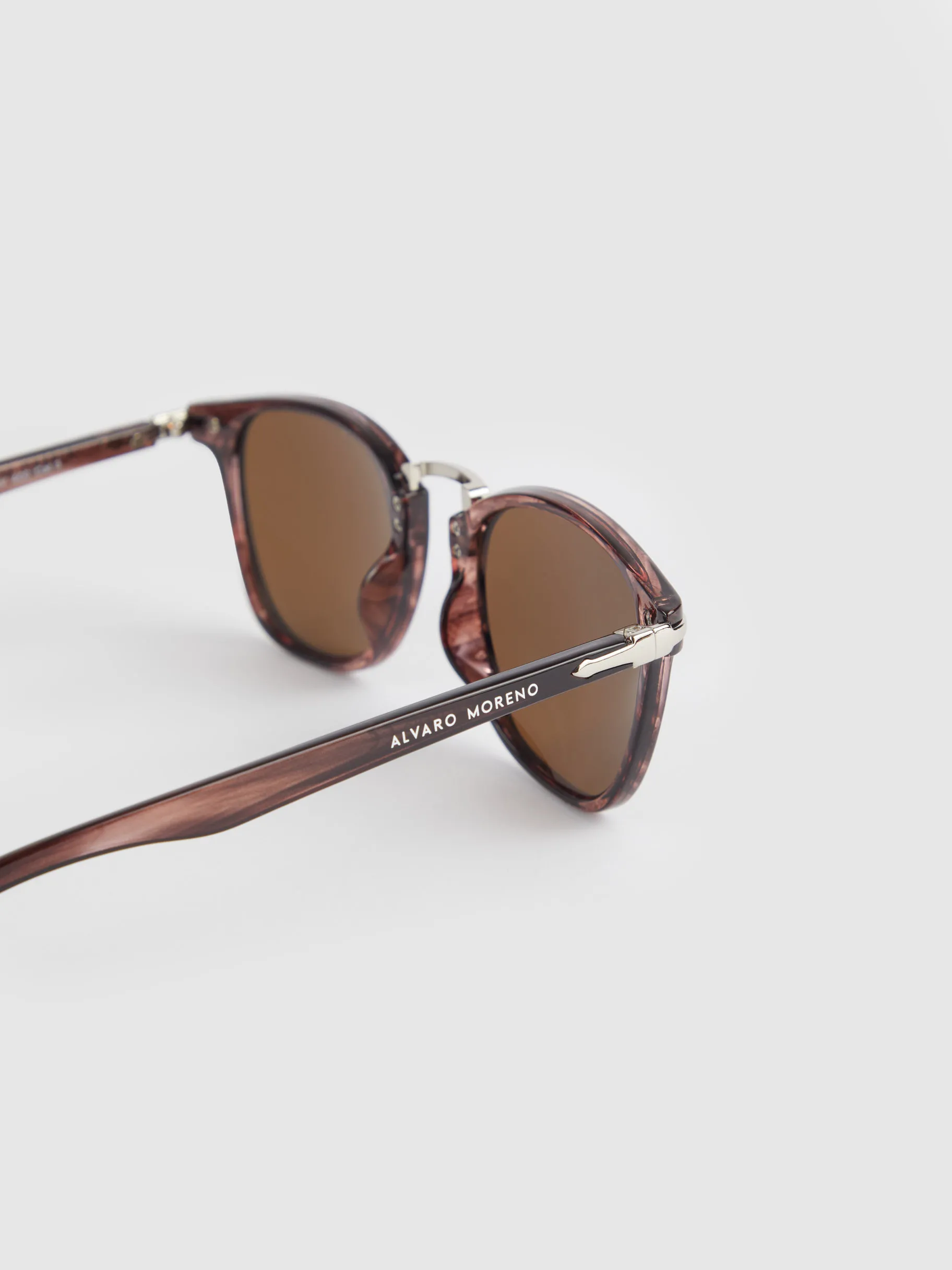 gafas_dandy_beige_3.webp Outlet Alvaro Moreno GAFAS DANDY Beige