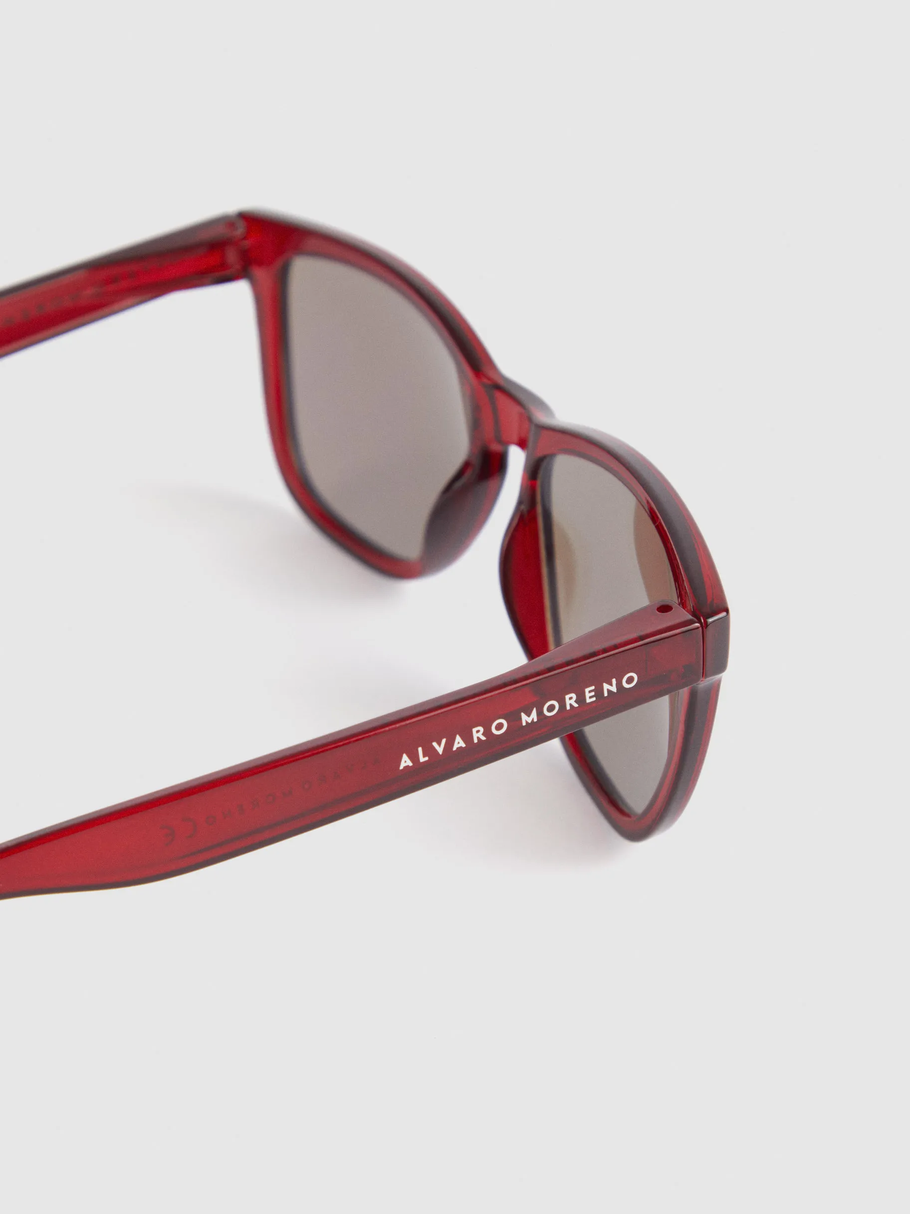 gafas_surfer_rojo_4.webp Store Alvaro Moreno GAFAS SURFER Rojo