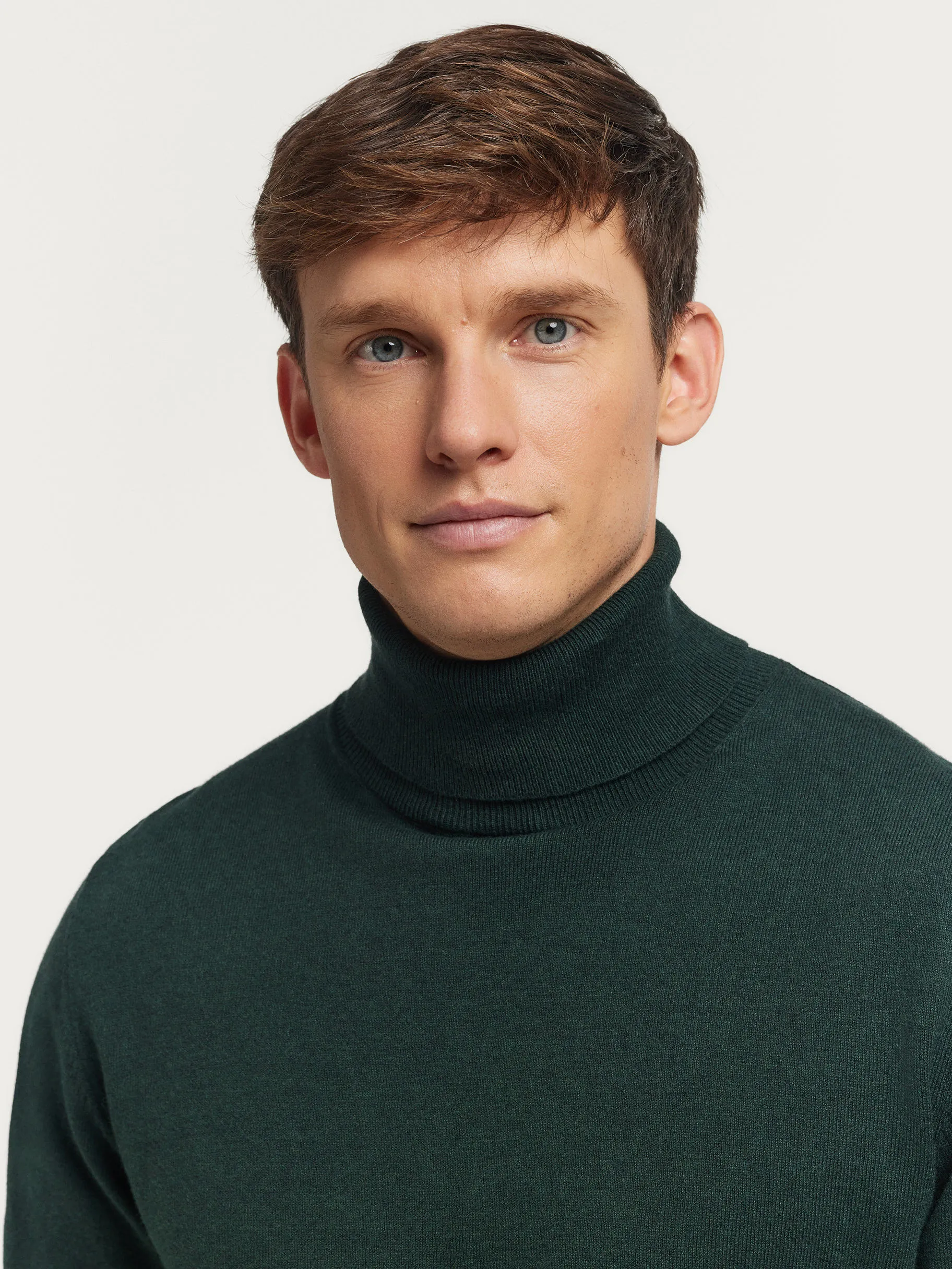 jersey_roll_collar_verde_4.webp New Alvaro Moreno JERSEY ROLL COLLAR Verde