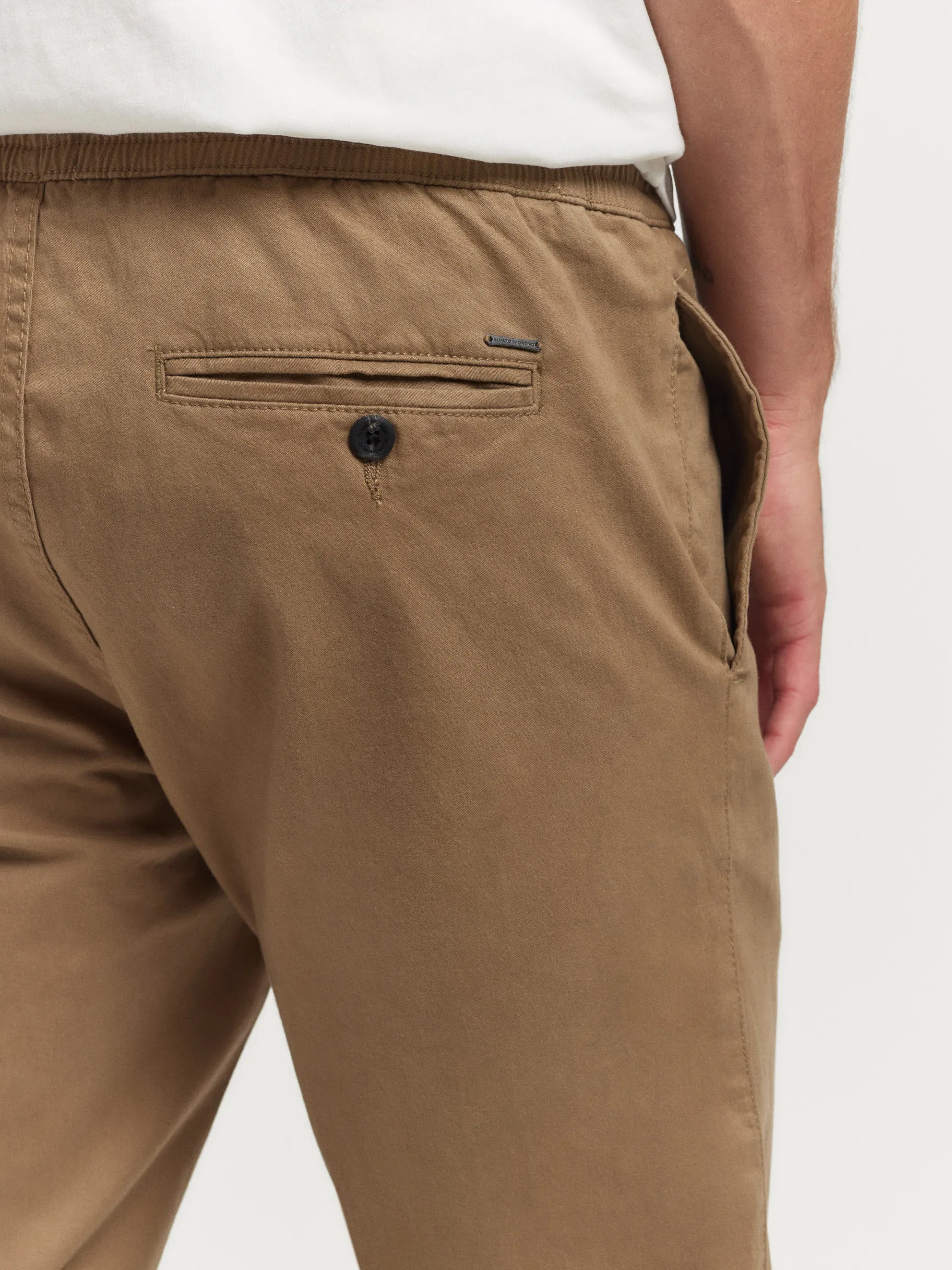 pantalon_ander_camel_4.webp Flash Sale Alvaro Moreno PANTALON ANDER Camel