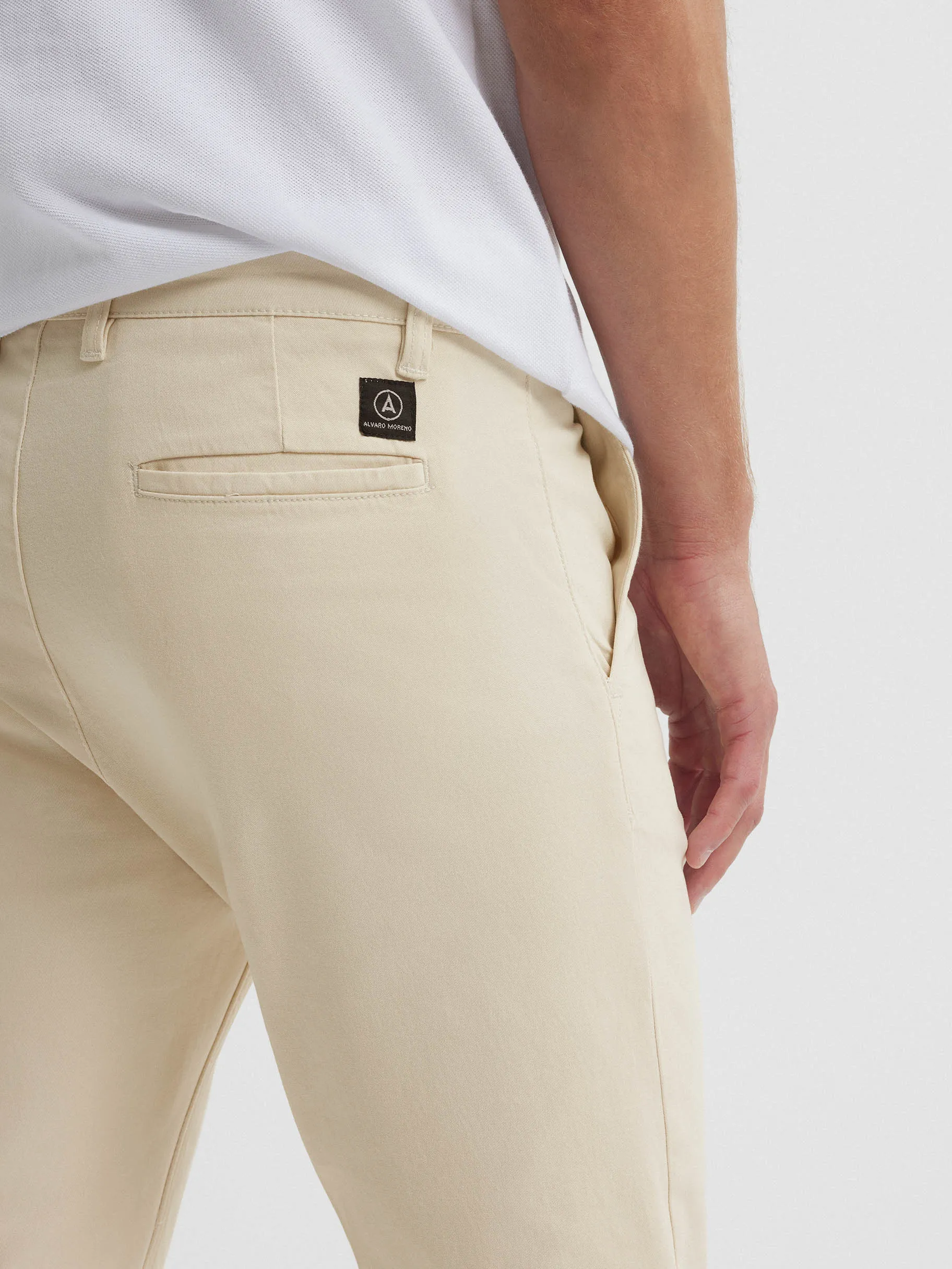 pantalon_chino_comfort_crudo_4.webp Cheap Alvaro Moreno PANTALON CHINO COMFORT Crudo