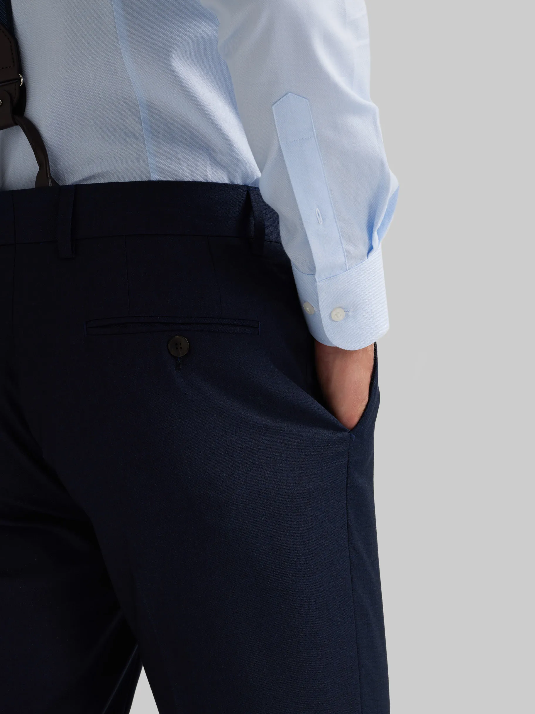 pantalon_fil_a_fil_cruzado_gris_4-2.webp Outlet Alvaro Moreno PANTALON FIL A FIL CRUZADO Gris