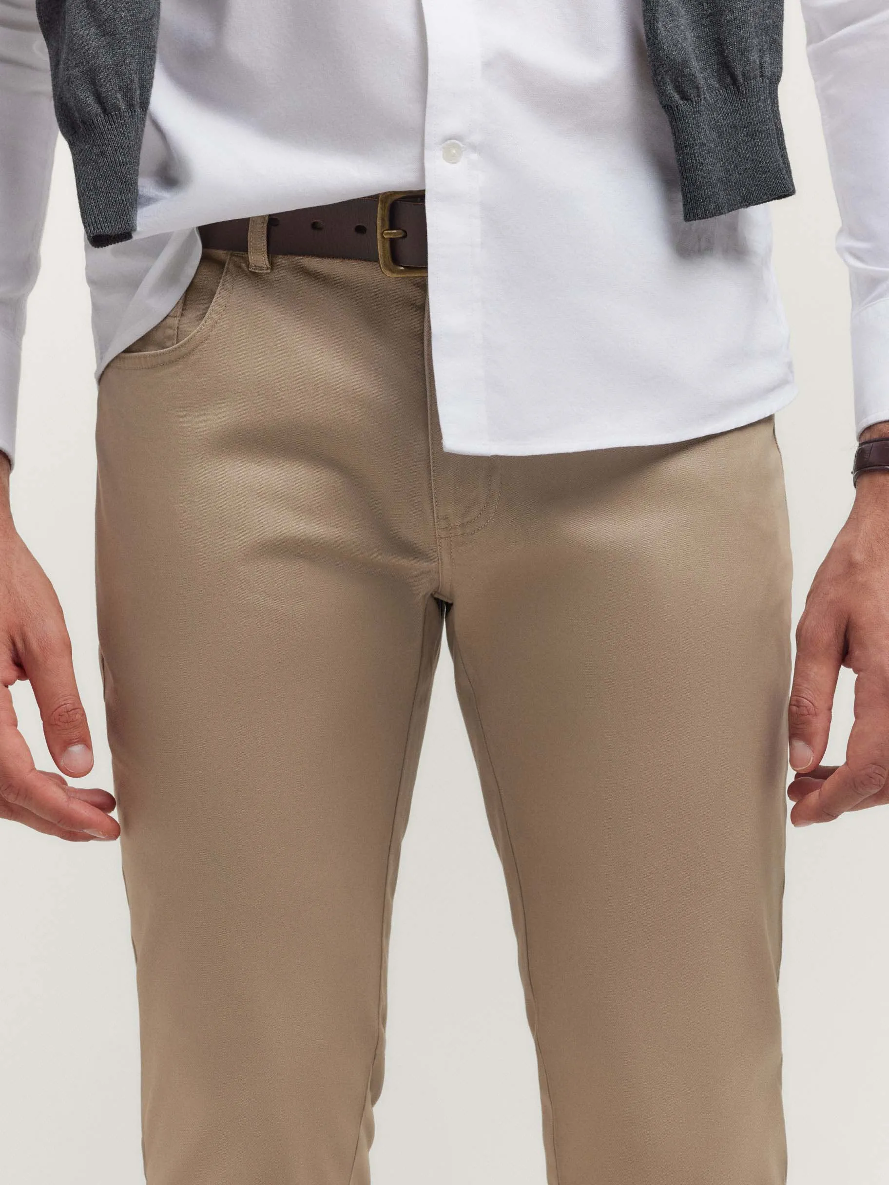 pantalon_pic_pic_camel_3.webp Fashion Alvaro Moreno PANTALON PIC PIC Camel