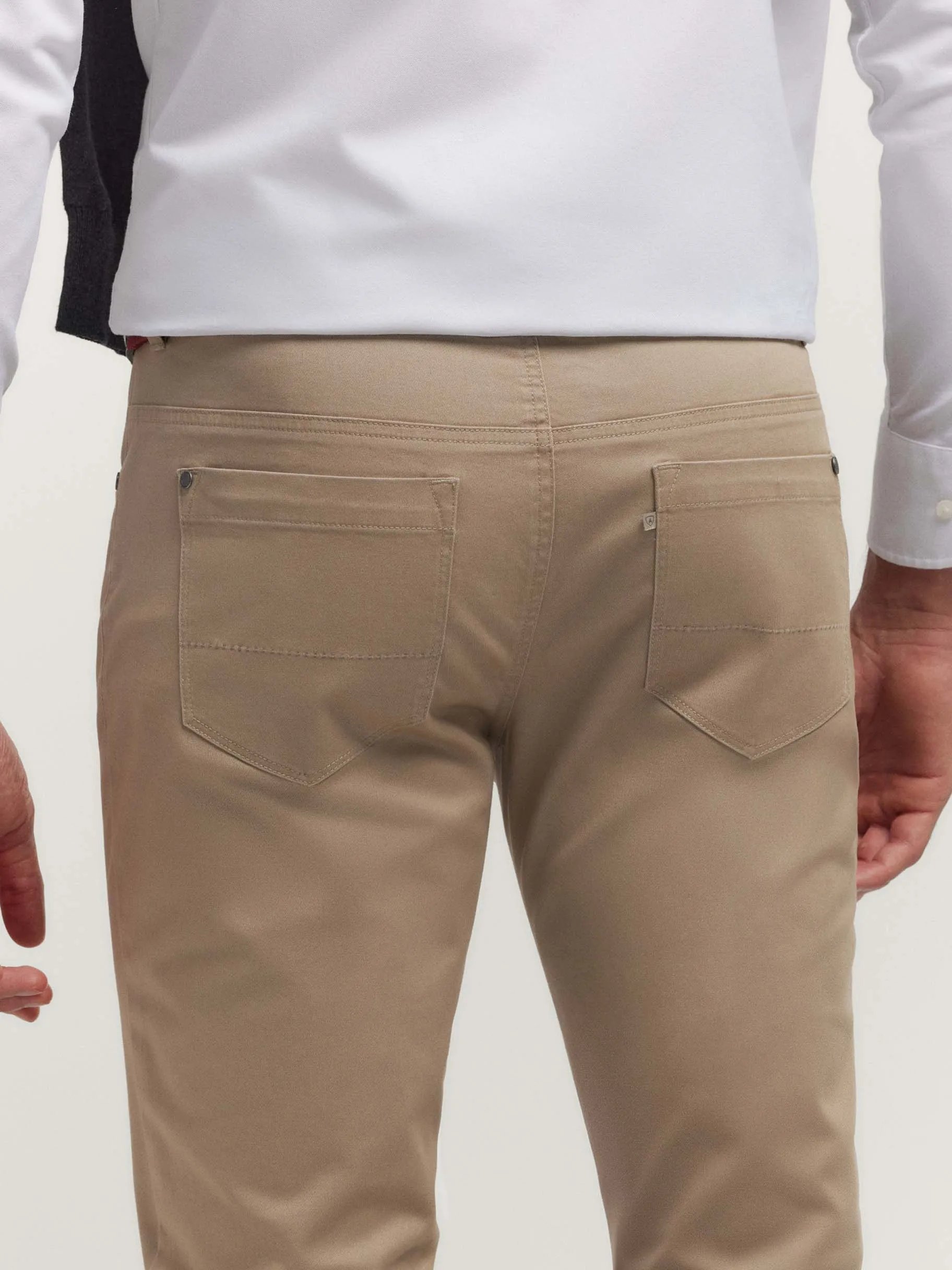 pantalon_pic_pic_camel_4.webp Fashion Alvaro Moreno PANTALON PIC PIC Camel
