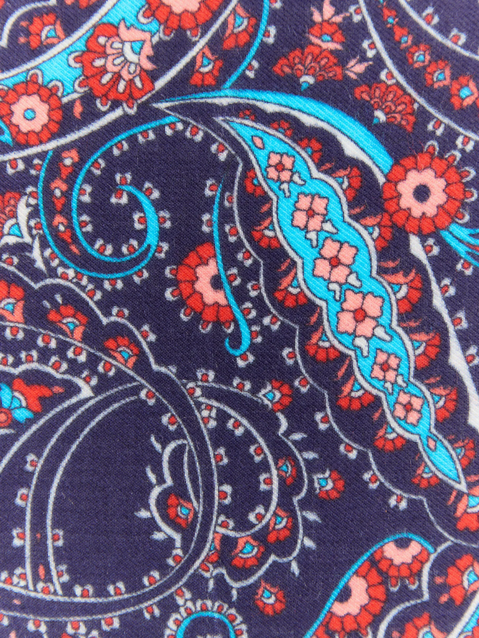pauelo_print_azul_marino_3.webp Sale Alvaro Moreno PAÑUELO PRINT Azul Marino
