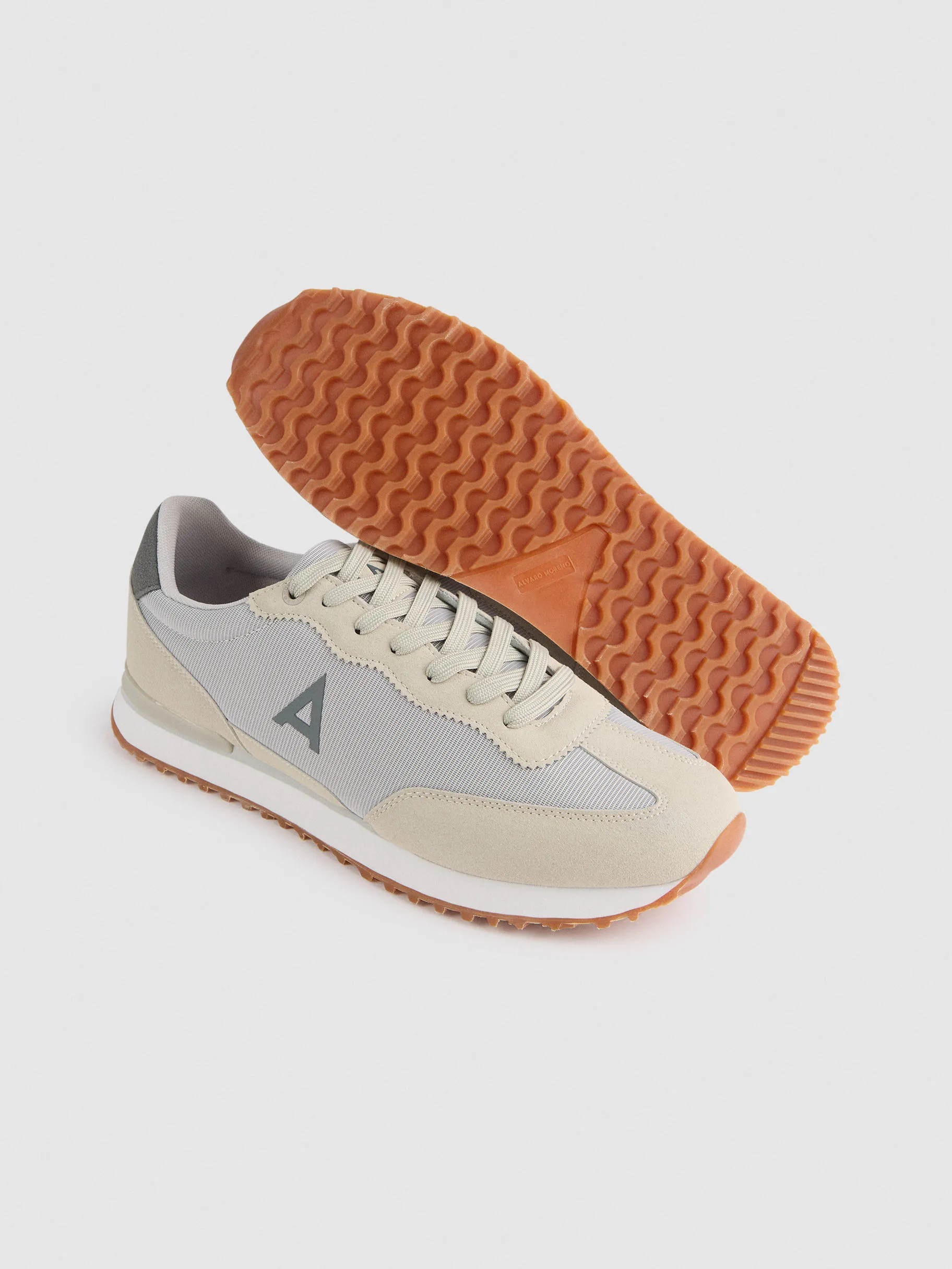 sneakers_cross_gris_4.webp Fashion Alvaro Moreno SNEAKERS CROSS Gris