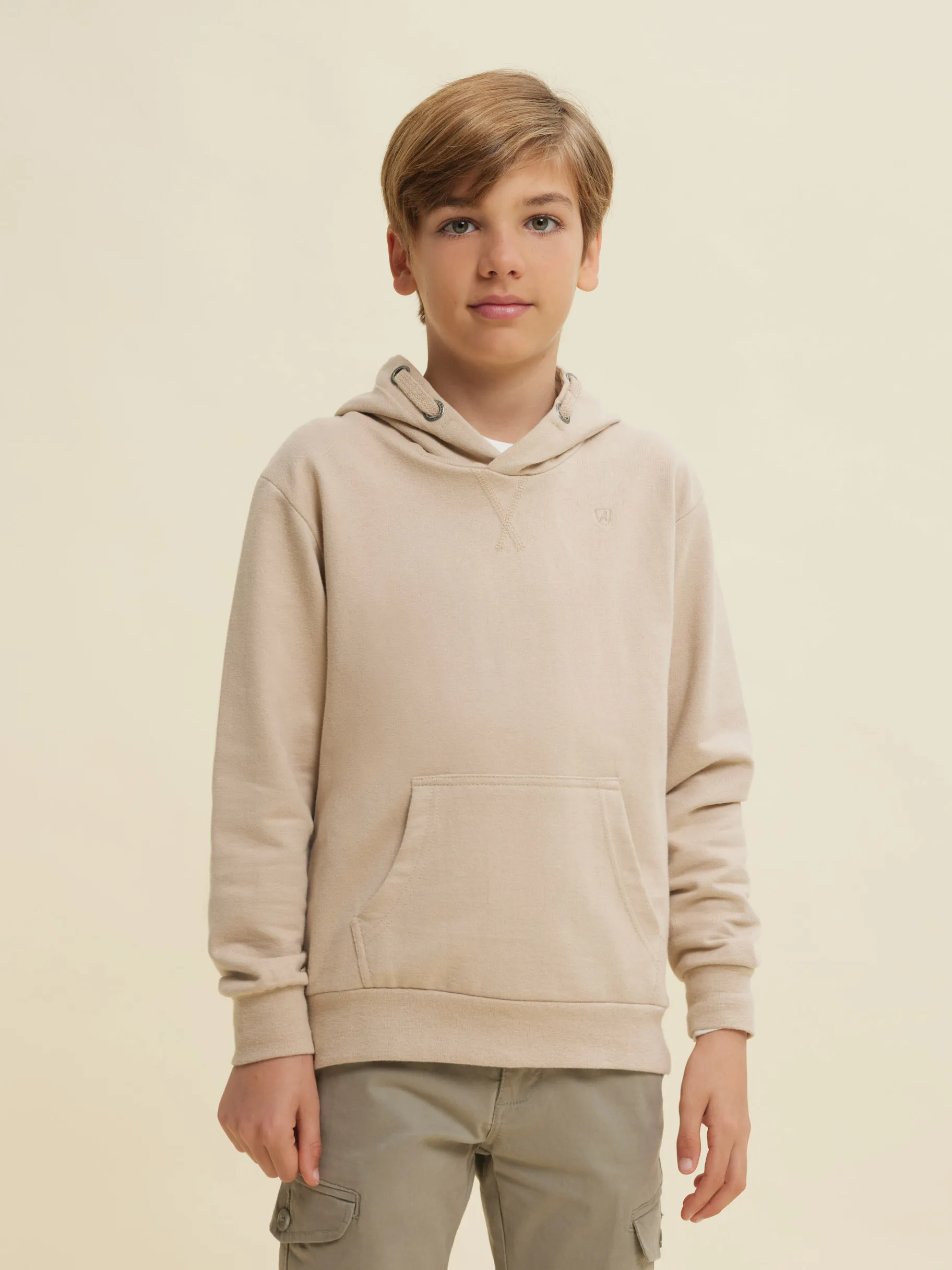 sudadera_nelson_kids_camel_3.webp Hot Alvaro Moreno SUDADERA NELSON KIDS Camel